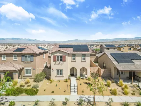 67362 Rio Oso Rd, Cathedral City, CA 92234