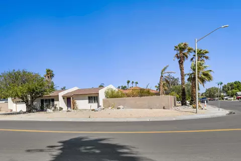 67120 Peineta Rd, Cathedral City, CA 92234