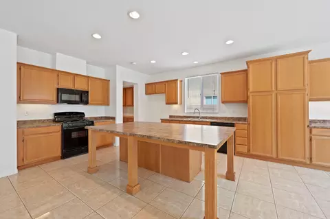 Kitchen - 84344 Canzone Dr, Indio, CA 92203 photo 1 of 3