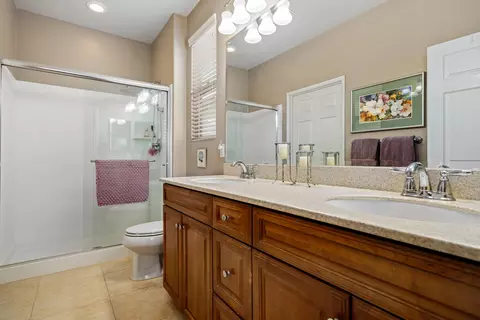 Bath - 39859 Corte Velado, Indio, CA 92203 photo 1 of 2