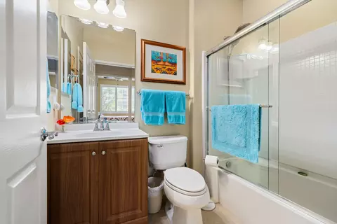 Bath - 39859 Corte Velado, Indio, CA 92203 photo 2 of 2