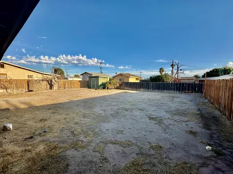 Exterior - 610 E Chanslor Way, Blythe, CA 92225 photo 1 of 2