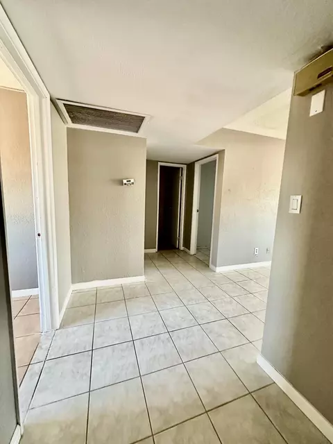 Entry Way - 610 E Chanslor Way, Blythe, CA 92225 photo 1 of 1