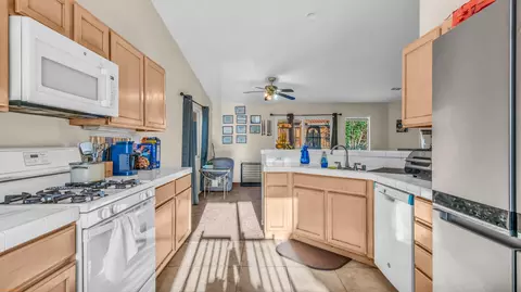 30914 Robert Rd, Thousand Palms, CA 92276 photo 10
