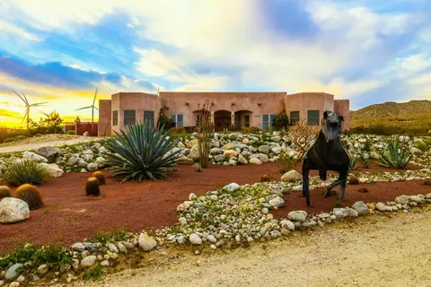 15515 Ocotillo Rd, Whitewater, CA 92282