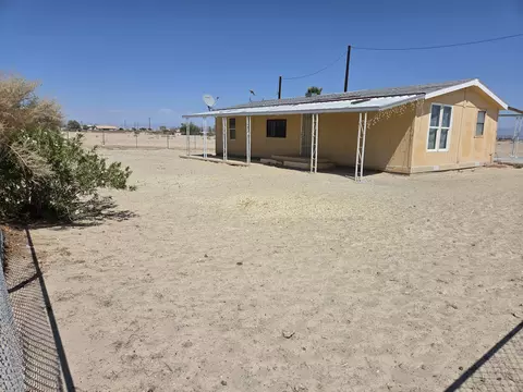 1192 Potrero Pl, Thermal, CA 92274 photo 2