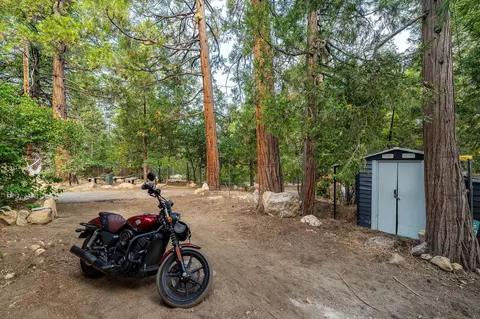 54105 S Circle Dr, Idyllwild, CA 92549 photo 9