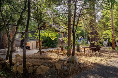 54105 S Circle Dr, Idyllwild, CA 92549 photo 2