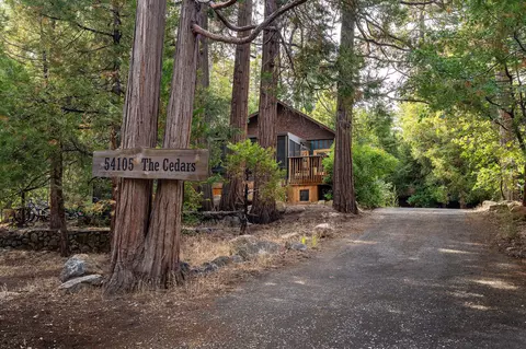 54105 S Circle Dr, Idyllwild, CA 92549