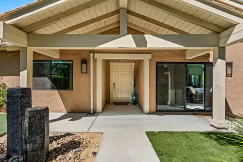 132 Castellana W, Palm Desert, CA 92260