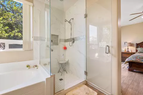 Bath - 81194 Avenida Gonzalez, Indio, CA 92201 photo 5 of 5