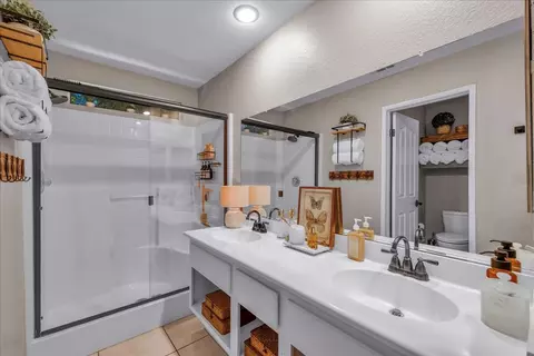 Bath - 82570 Delano Dr, Indio, CA 92201 photo 2 of 2