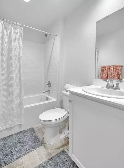Bath - 84671 Cabernet Ln, Indio, CA 92203 photo 2 of 3