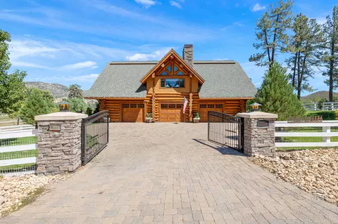 61380 Devils Ladder Rd, Mountain Center, CA 92561