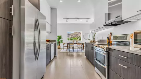 529 Desert Lakes Dr, Palm Springs, CA 92264
