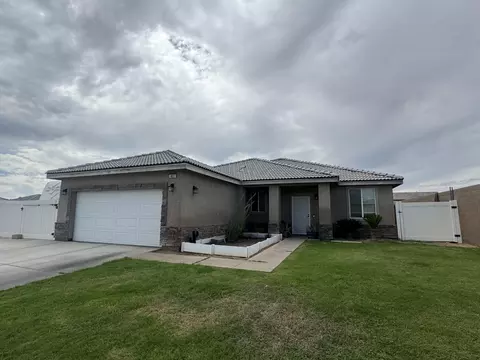 401 Sage Brush St, Blythe, CA 92225