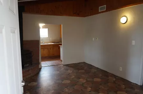 Living - 11022 West Dr, Morongo Valley, CA 92256 photo 2 of 5
