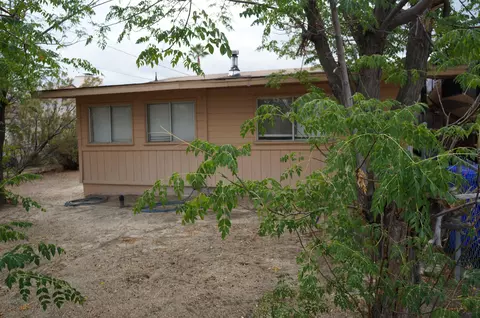 Exterior - 11022 West Dr, Morongo Valley, CA 92256 photo 15 of 27