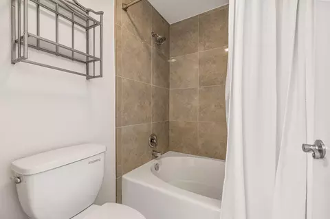Bath - 48255 Monroe St, Indio, CA 92201 photo 2 of 3