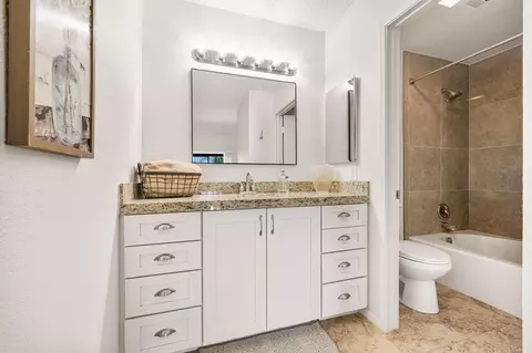 Bath - 48255 Monroe St, Indio, CA 92201 photo 3 of 3