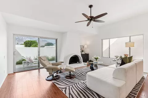 1647 Tam O Shanter Plz, Palm Springs, CA 92264