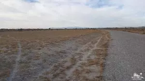 1117 Sea Wind Ave, Thermal, CA 92274