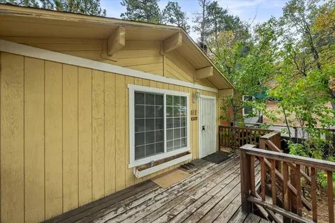 Exterior - 817 Maple Ln, Sugarloaf, CA 92386 photo 4 of 7