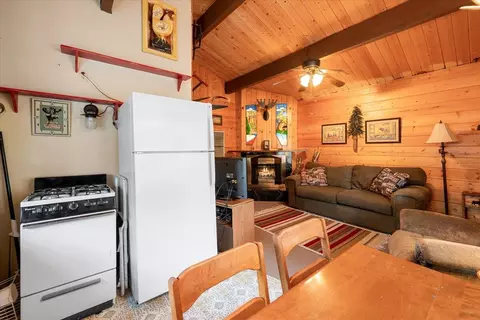 Other - 817 Maple Ln, Sugarloaf, CA 92386 photo 3 of 4