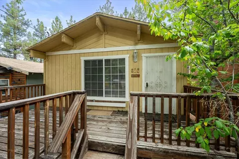 Exterior - 817 Maple Ln, Sugarloaf, CA 92386 photo 3 of 7
