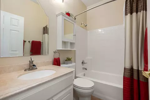 Bath - 82660 Heston Dr, Indio, CA 92201 photo 2 of 2