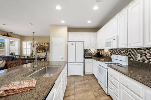 Kitchen - 82660 Heston Dr, Indio, CA 92201 photo 6 of 6