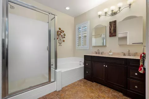 Bath - 82660 Heston Dr, Indio, CA 92201 photo 1 of 2