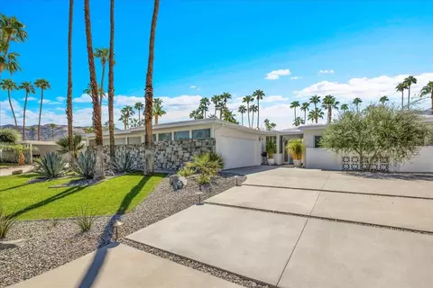 211 E Canyon Vista Dr, Palm Springs, CA 92264