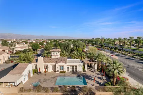 View/Area - 47635 Soft Moonlight, La Quinta, CA 92253 photo 5 of 7