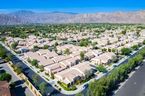 View/Area - 47635 Soft Moonlight, La Quinta, CA 92253 photo 2 of 7