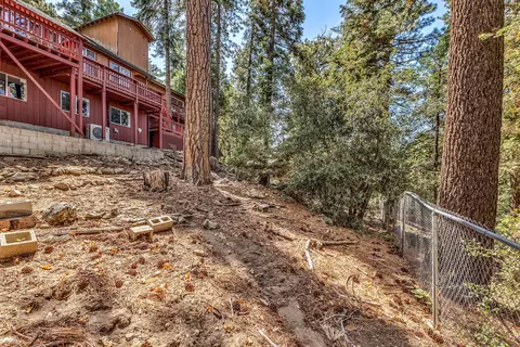 Exterior - 52680 Pine Ridge Rd, Idyllwild, CA 92549 photo 14 of 22