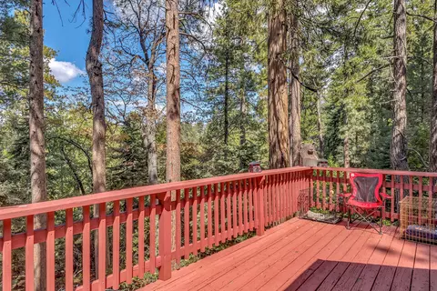 Exterior - 52680 Pine Ridge Rd, Idyllwild, CA 92549 photo 16 of 22