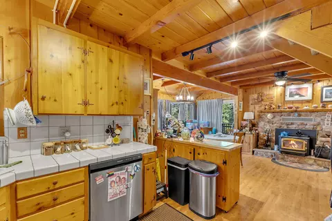 Kitchen - 52680 Pine Ridge Rd, Idyllwild, CA 92549 photo 5 of 5