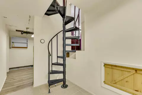 Entry Way - 52680 Pine Ridge Rd, Idyllwild, CA 92549 photo 4 of 5