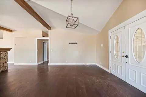 Living - 22453 Aloha Rd, Perris, CA 92570 photo 6 of 11