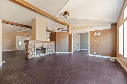 Living - 22453 Aloha Rd, Perris, CA 92570 photo 1 of 11