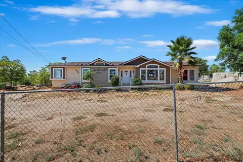 Exterior - 22453 Aloha Rd, Perris, CA 92570 photo 3 of 23