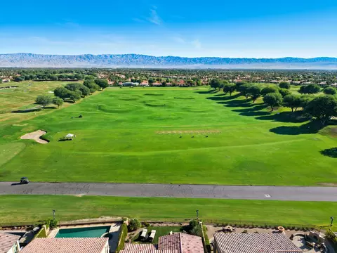 80486 Champions Way, La Quinta, CA 92253 photo 8