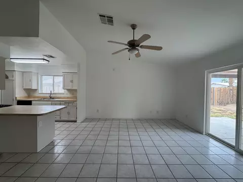 Living - 173 Eunice Cir, Blythe, CA 92225 photo 7 of 9