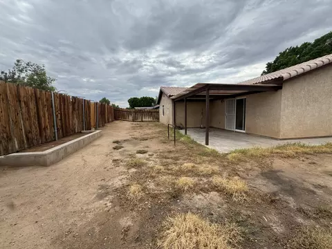 Exterior - 173 Eunice Cir, Blythe, CA 92225 photo 8 of 9
