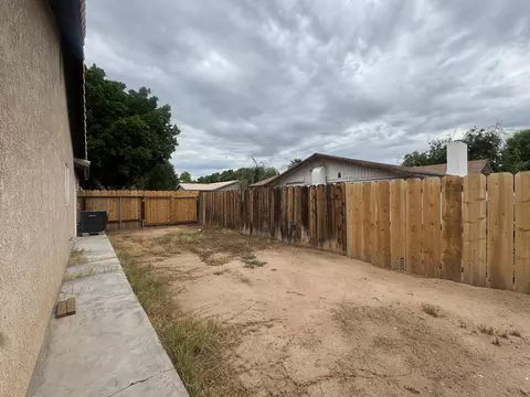 Exterior - 173 Eunice Cir, Blythe, CA 92225 photo 6 of 9