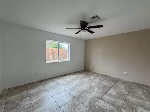 Living - 173 Eunice Cir, Blythe, CA 92225 photo 9 of 9