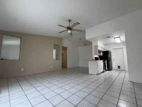 Living - 173 Eunice Cir, Blythe, CA 92225 photo 5 of 9