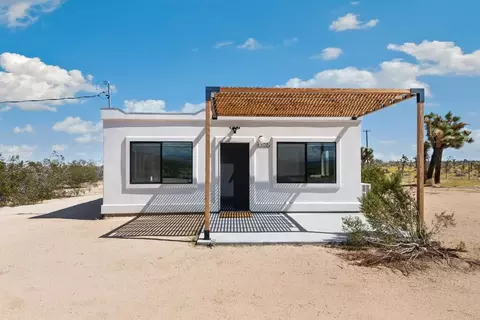 1135 Warren Vista Ave, Yucca Valley, CA 92284