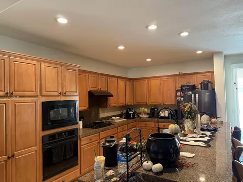 Kitchen - 43625 Campo Pl, Indio, CA 92203 photo 1 of 1